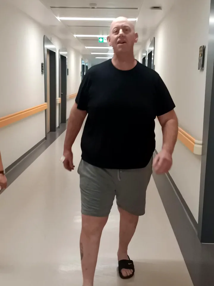 A real YourMedcare knee replacement patient in Turkey — Stronger every day