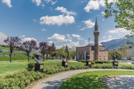 Monuments of prominent figures of Bursa