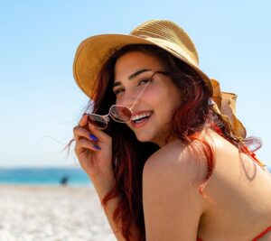 Women after succesfull smile makeover in Turkey